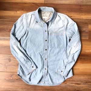Madewell Boyfriend Chambray Button Front Shirt